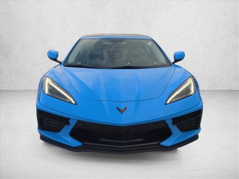 Used 2022 Chevrolet Corvette Stingray Premium Cpe w/ Z51 Performance Package RWD image 2