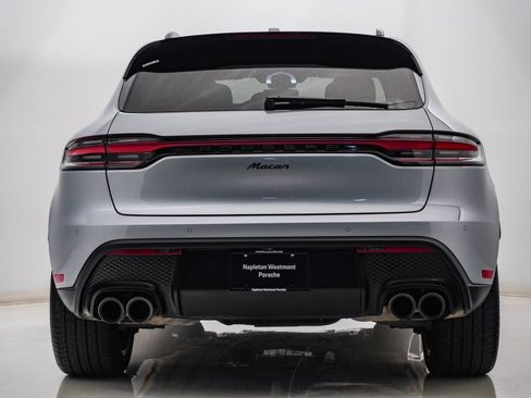 Certified 2026 Porsche Macan AWD/4WD image 10