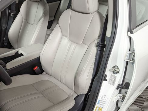 Used 2019 Honda Insight Touring image 16