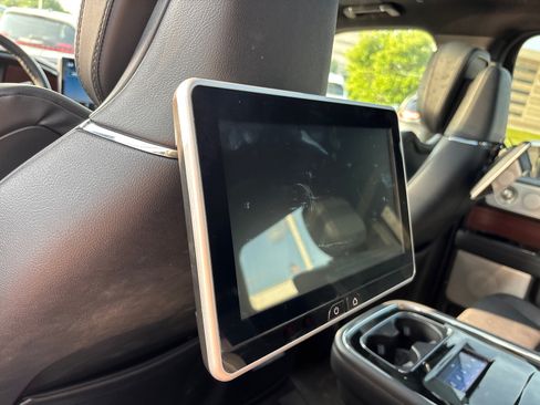 Certified 2023 Lincoln Navigator Reserve AWD/4WD image 34