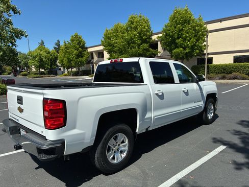 Used 2017 Chevrolet Silverado 1500 LT w/ LT Eassist Package RWD image 9
