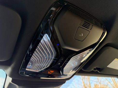 Used 2026 BMW X6 M60i w/ Climate Comfort Package image 42