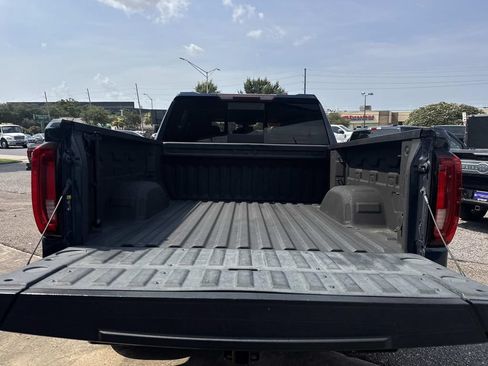 Used 2019 GMC Sierra 1500 SLT AWD/4WD image 9