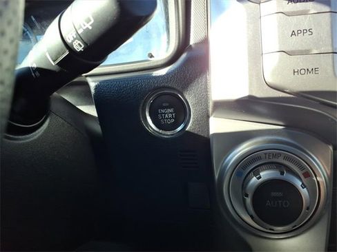 Used 2017 Toyota 4Runner Limited image 19