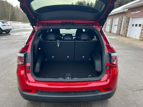 New 2026 Jeep Compass Limited image 20