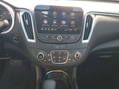 Used 2024 Chevrolet Malibu LT image 15