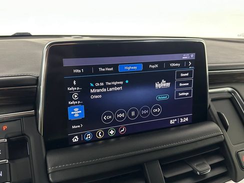 Used 2021 Chevrolet Tahoe LT w/ LT Signature Package AWD/4WD image 16