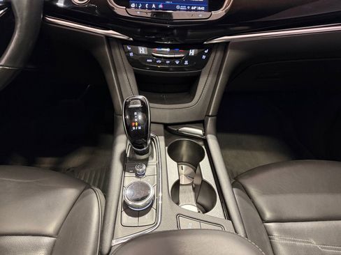 Used 2022 Cadillac XT6 Premium Luxury w/ Platinum Package image 32