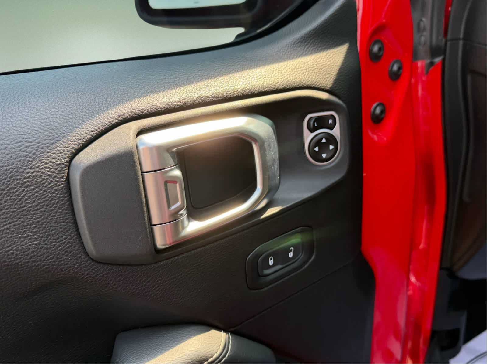 Used 2020 Jeep Gladiator Rubicon w/ LED Lighting Group AWD/4WD image 15
