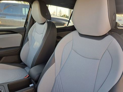 New 2026 Volkswagen Tiguan SE R-Line image 18