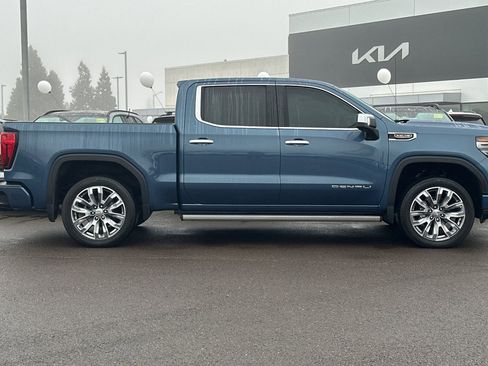 Used 2024 GMC Sierra 1500 Denali image 3
