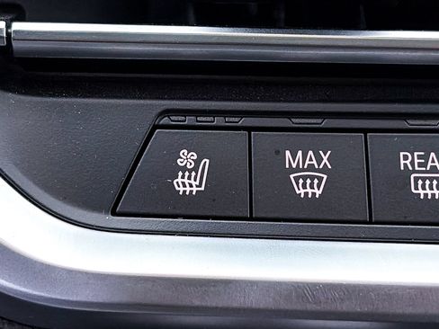 Used 2023 BMW M4 xDrive Competition AWD/4WD image 44
