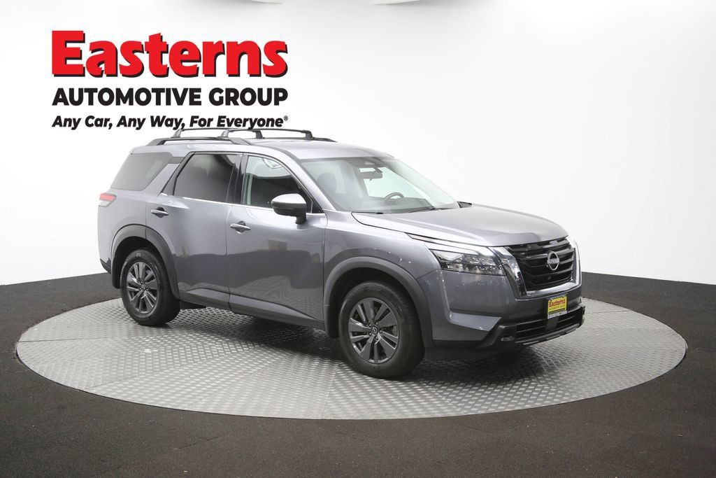 Used 2024 Nissan Pathfinder SV AWD/4WD image 50