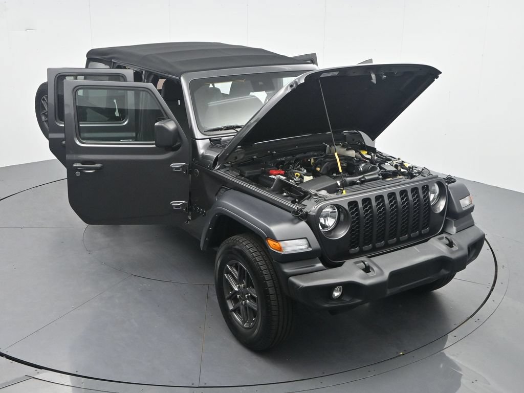 Used 2024 Jeep Wrangler Unlimited Sport AWD/4WD image 47