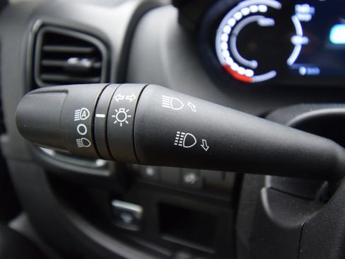 Used 2024 RAM ProMaster 3500 w/ Delivery Van Package image 32