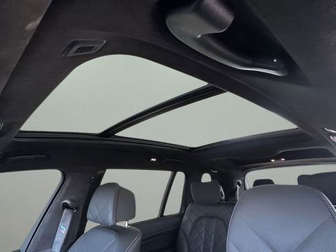 Certified 2024 BMW X7 xDrive40i w/ M Sport Package image 22