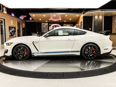 Used 2020 Ford Mustang Shelby GT350R w/ GT350R Equipment Group 920A image 18