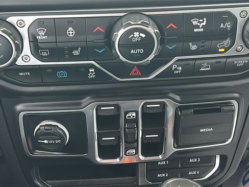 Certified 2023 Jeep Wrangler Unlimited Sahara AWD/4WD image 24