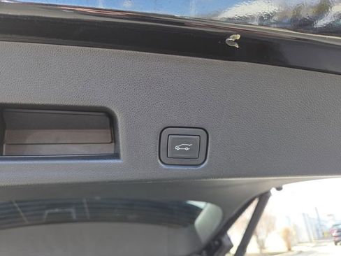 Certified 2024 Chevrolet Traverse RS w/ LPO, Floor Liner Package AWD/4WD image 21