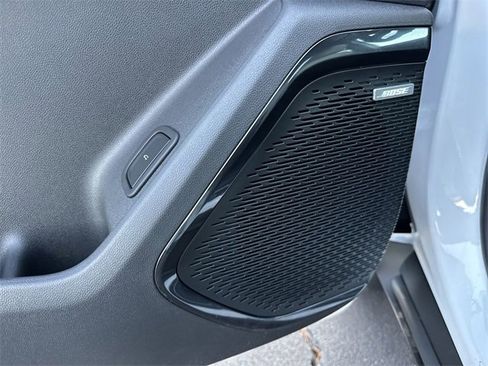 Used 2025 GMC Acadia AT4 w/ LPO, All-Weather Package image 24