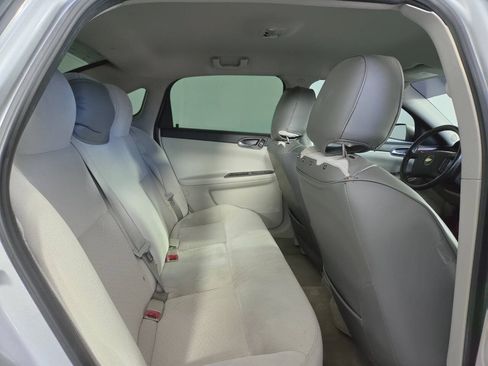 Used 2011 Chevrolet Impala LT FWD image 26