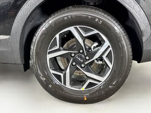 Certified 2025 Kia Sportage LX AWD/4WD image 10
