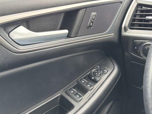 Used 2023 Ford Edge SEL w/ Convenience Package image 25