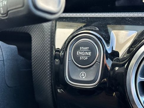 Used 2021 Mercedes-Benz CLA 250 image 23