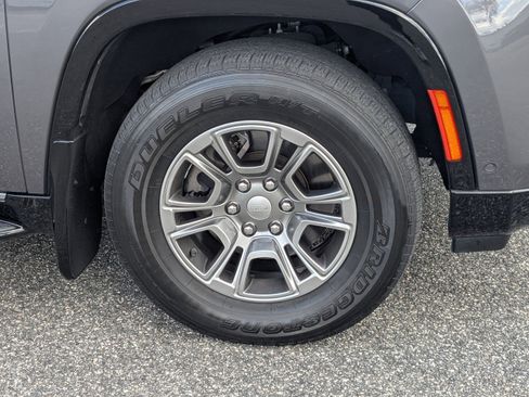 Used 2023 Jeep Wagoneer 2WD w/ Mopar Step-Up Package image 10