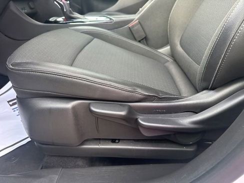 Used 2025 Buick Encore GX Preferred FWD image 12