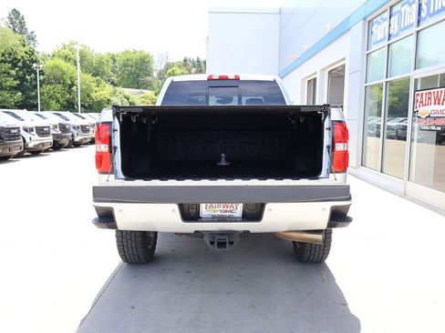 Used 2018 GMC Sierra 2500 Denali w/ Duramax Plus Package AWD/4WD image 32