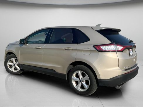 Used 2017 Ford Edge SE w/ Cargo Accessory Package AWD/4WD image 9