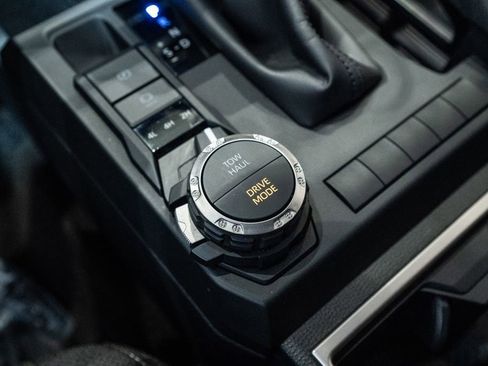 Used 2025 Toyota 4Runner SR5 image 31