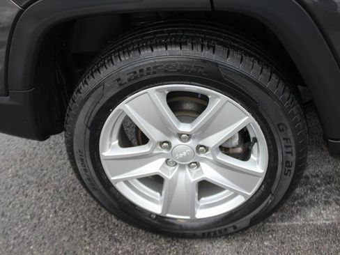 Used 2022 Jeep Compass Latitude w/ Convenience Group image 36