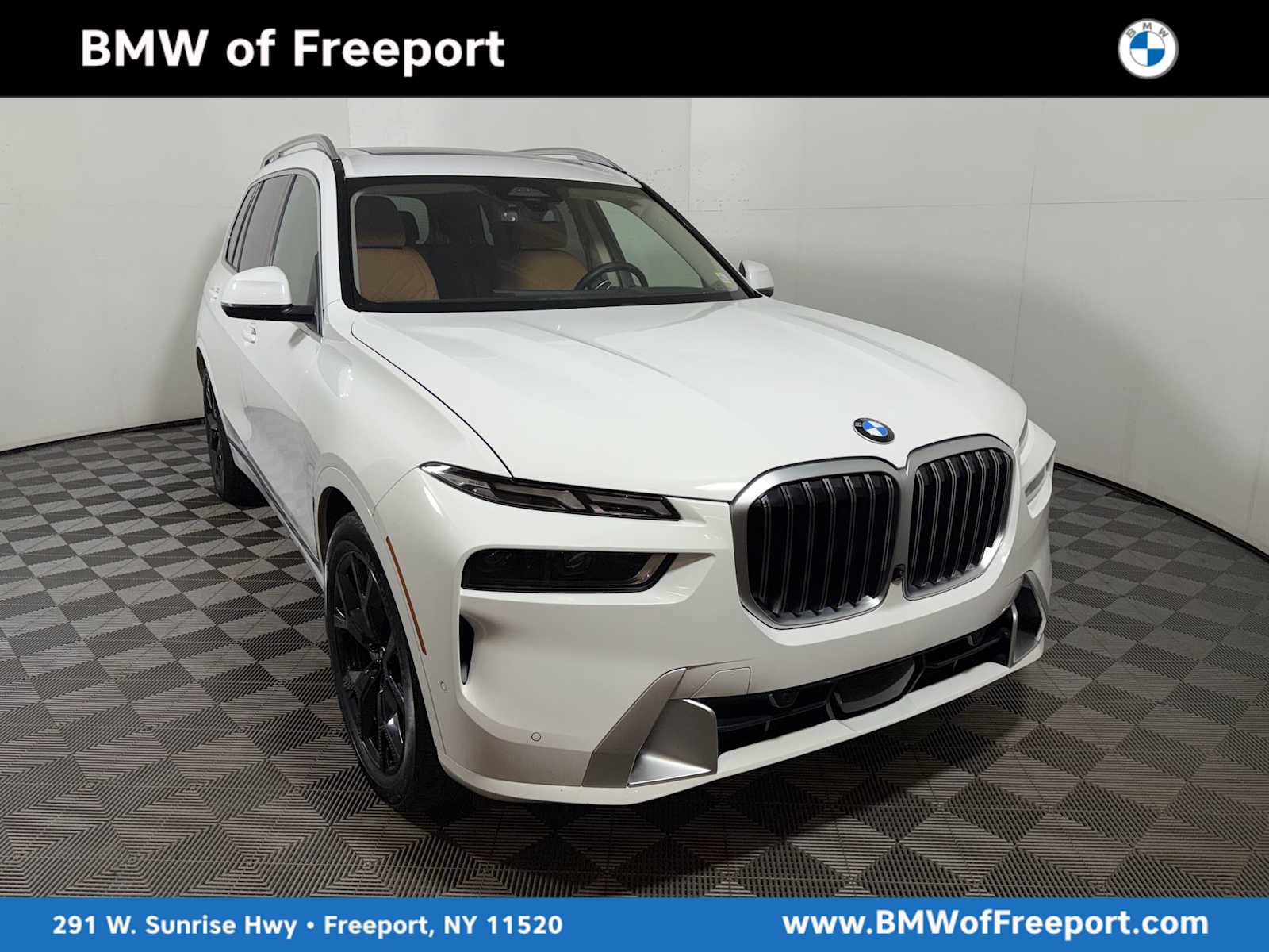 Used 2024 BMW X7 xDrive40i w/ Parking Assistance Package AWD/4WD image 1