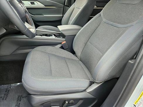 Used 2025 Ford Explorer Active image 16