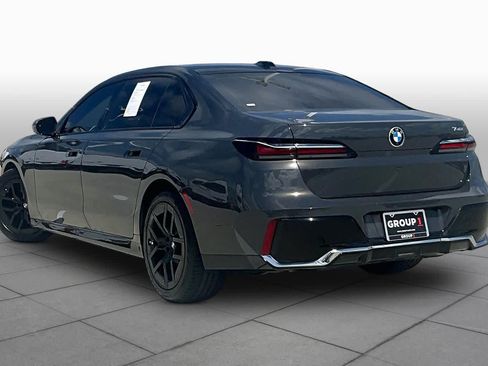 Used 2024 BMW 740i w/ Executive Package RWD image 11