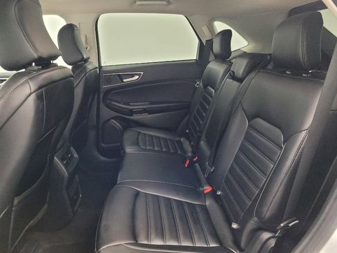 Used 2024 Ford Edge SEL image 18