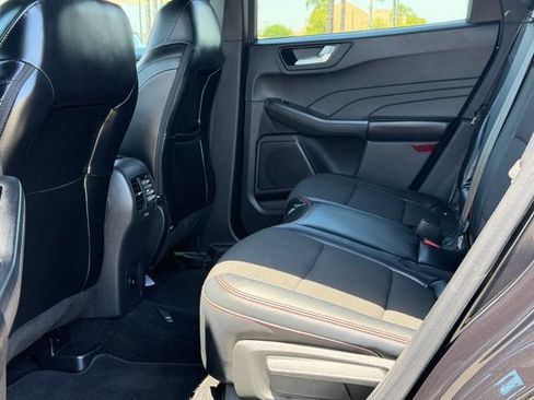 Used 2024 Ford Escape ST-Line w/ Equipment Group 301A FWD image 18