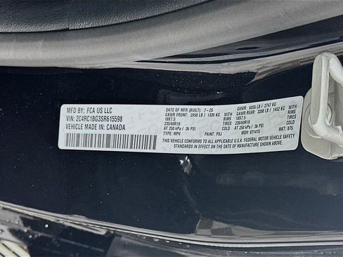 New 2025 Chrysler Pacifica Select w/ Uconnect Theater Family Group image 19