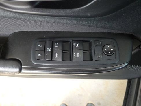 Used 2014 Jeep Cherokee Latitude w/ Cold Weather Group FWD image 52