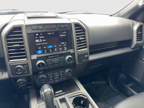 Used 2018 Ford F150 Raptor w/ Equipment Group 802A Luxury AWD/4WD image 24