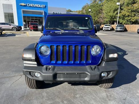 Used 2020 Jeep Wrangler Unlimited Sport S image 2