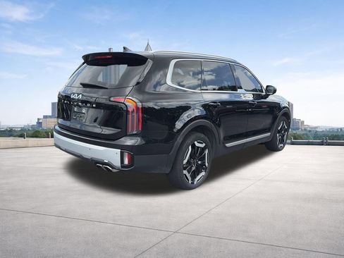 Used 2024 Kia Telluride EX w/ EX Captain's Chair Package FWD image 27