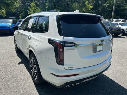Used 2021 Cadillac XT6 Sport w/ Platinum Package AWD/4WD image 7