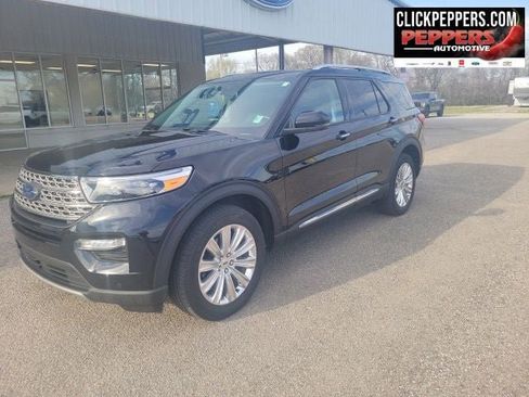 Used 2023 Ford Explorer Limited w/ Limited Technology Package image 2