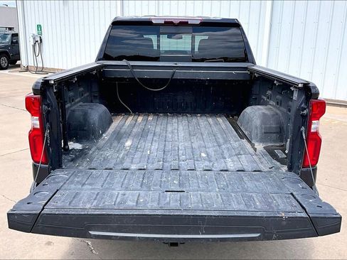 Used 2022 Chevrolet Silverado 1500 High Country w/ Z71 Off-Road Package AWD/4WD image 34