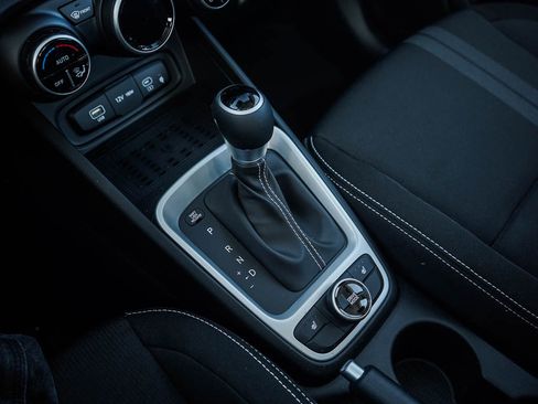New 2026 Hyundai Venue SEL FWD image 25