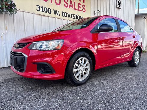Used 2017 Chevrolet Sonic LT FWD image 4