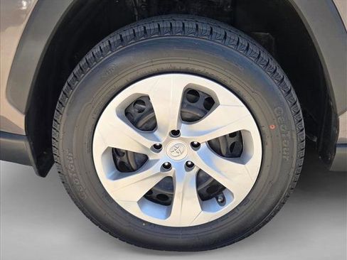 Certified 2023 Toyota RAV4 LE AWD/4WD image 22